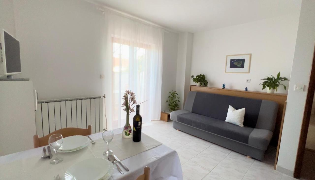 Martin Apartments 로비니 외부 사진