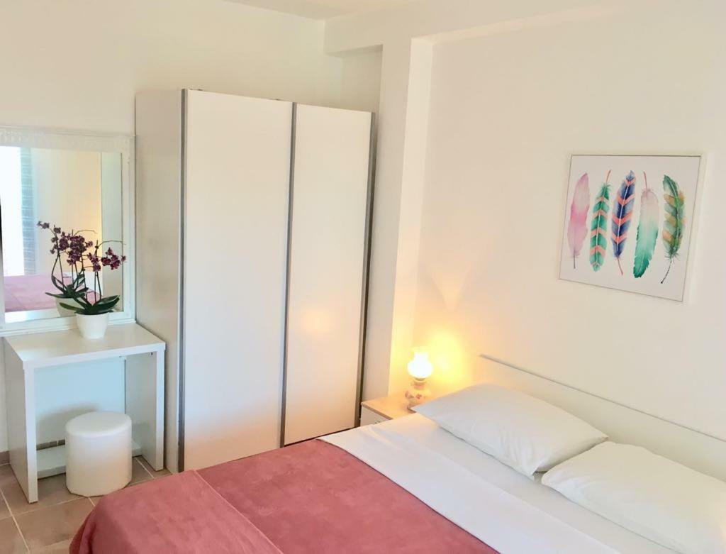 Martin Apartments 로비니 외부 사진